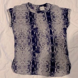 Reiss size 8 snakeskin pattern top